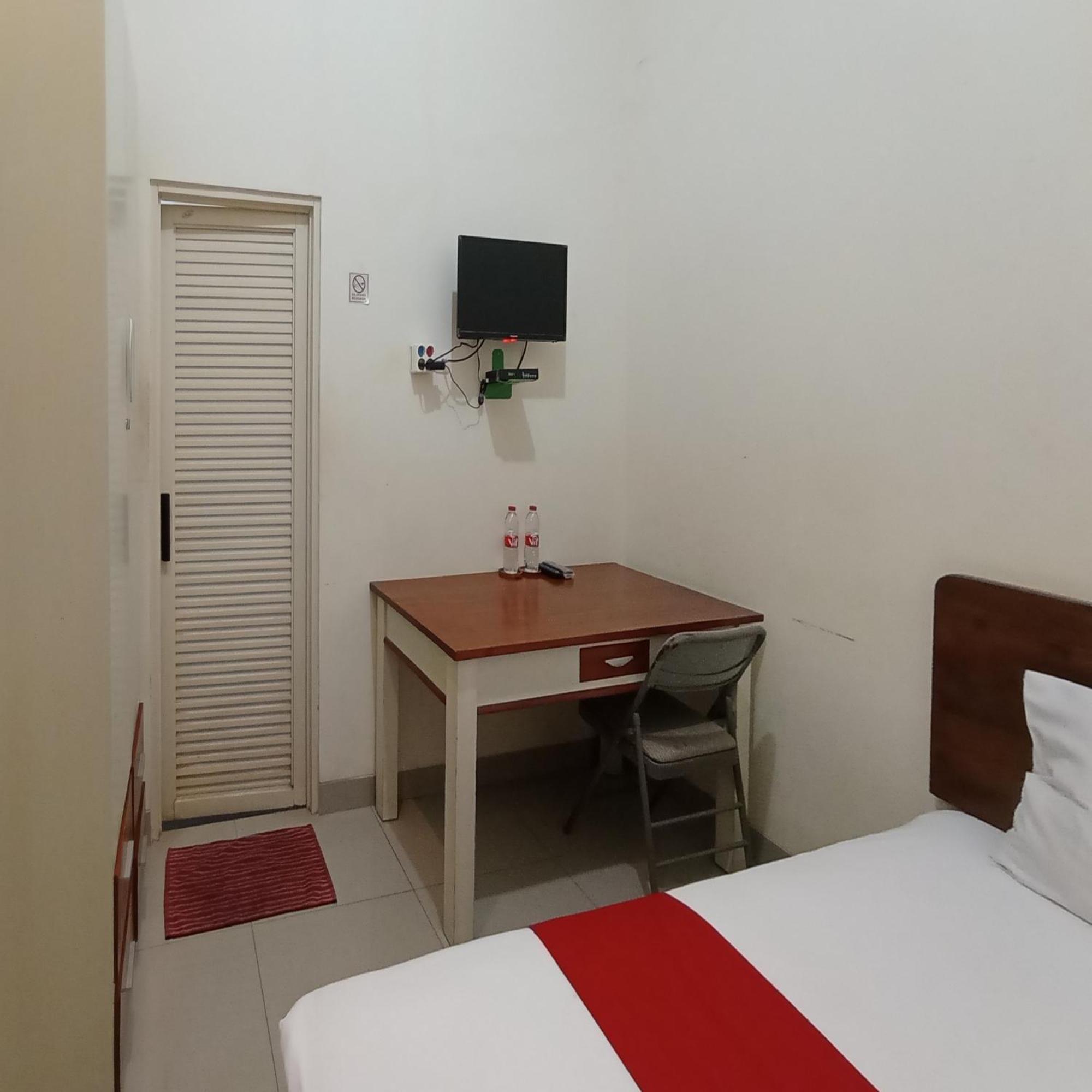 Reddoorz At Syariah House Purwokerto Hotel ภายนอก รูปภาพ