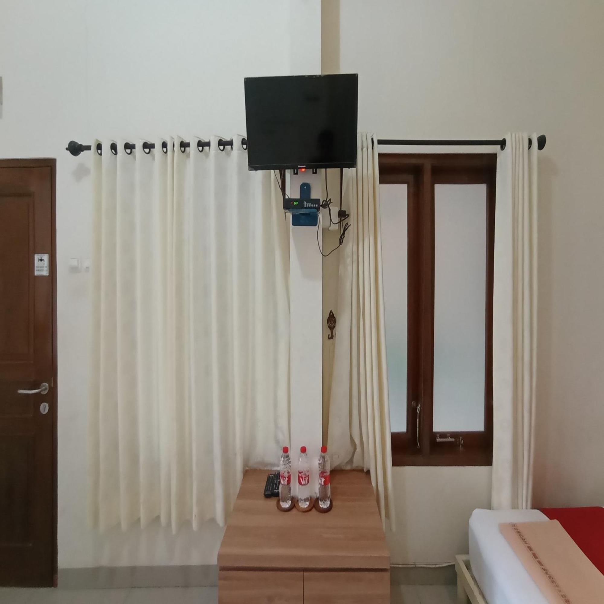 Reddoorz At Syariah House Purwokerto Hotel ภายนอก รูปภาพ