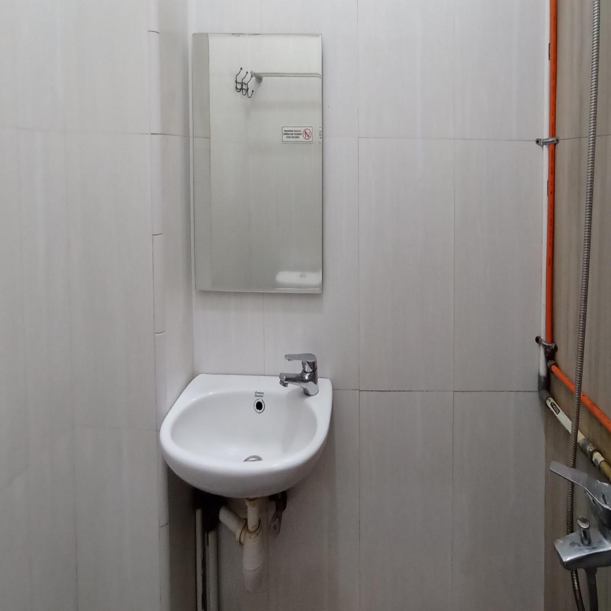 Reddoorz At Syariah House Purwokerto Hotel ภายนอก รูปภาพ