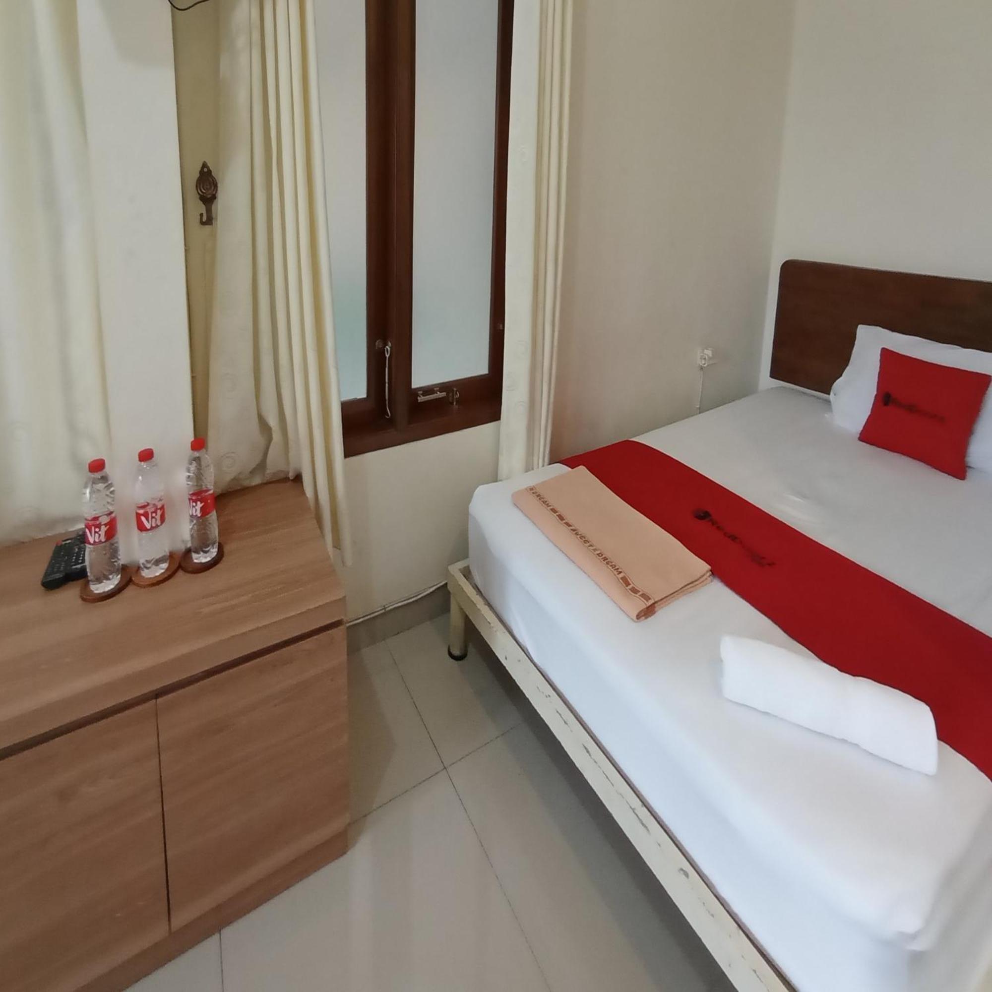 Reddoorz At Syariah House Purwokerto Hotel ภายนอก รูปภาพ