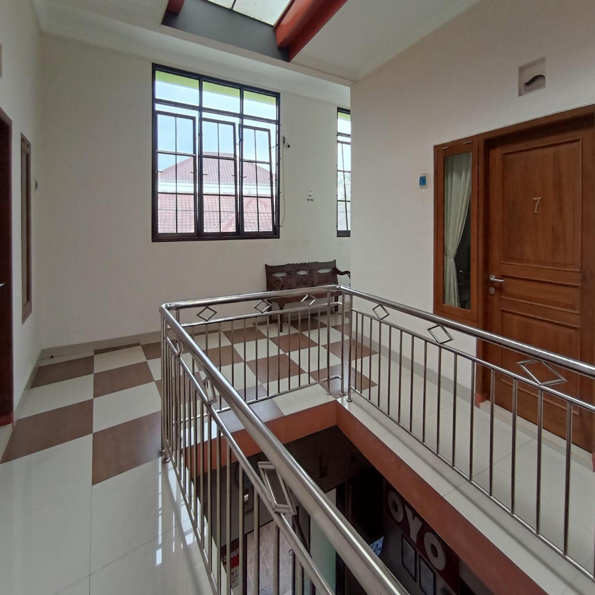 Reddoorz At Syariah House Purwokerto Hotel ภายนอก รูปภาพ
