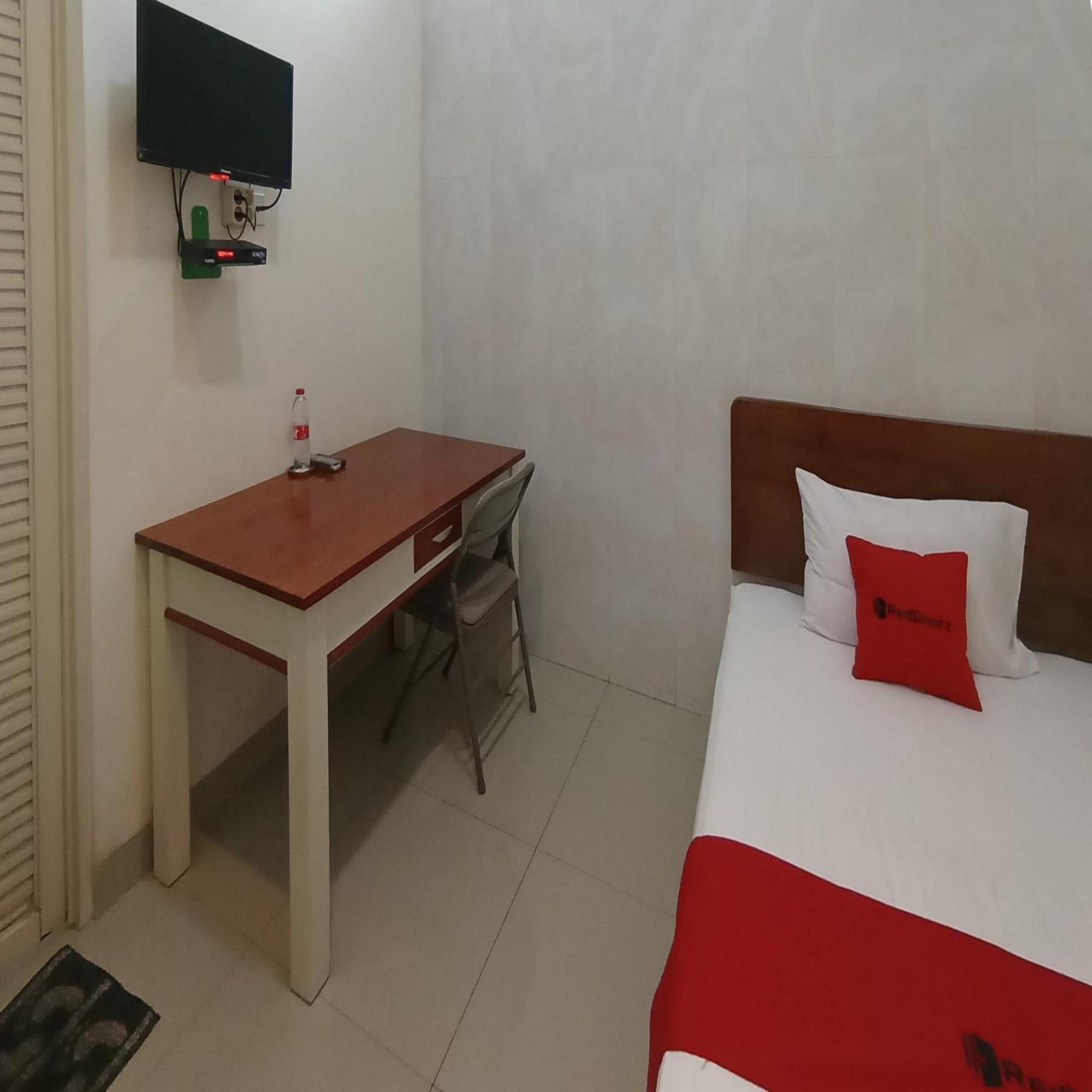 Reddoorz At Syariah House Purwokerto Hotel ภายนอก รูปภาพ