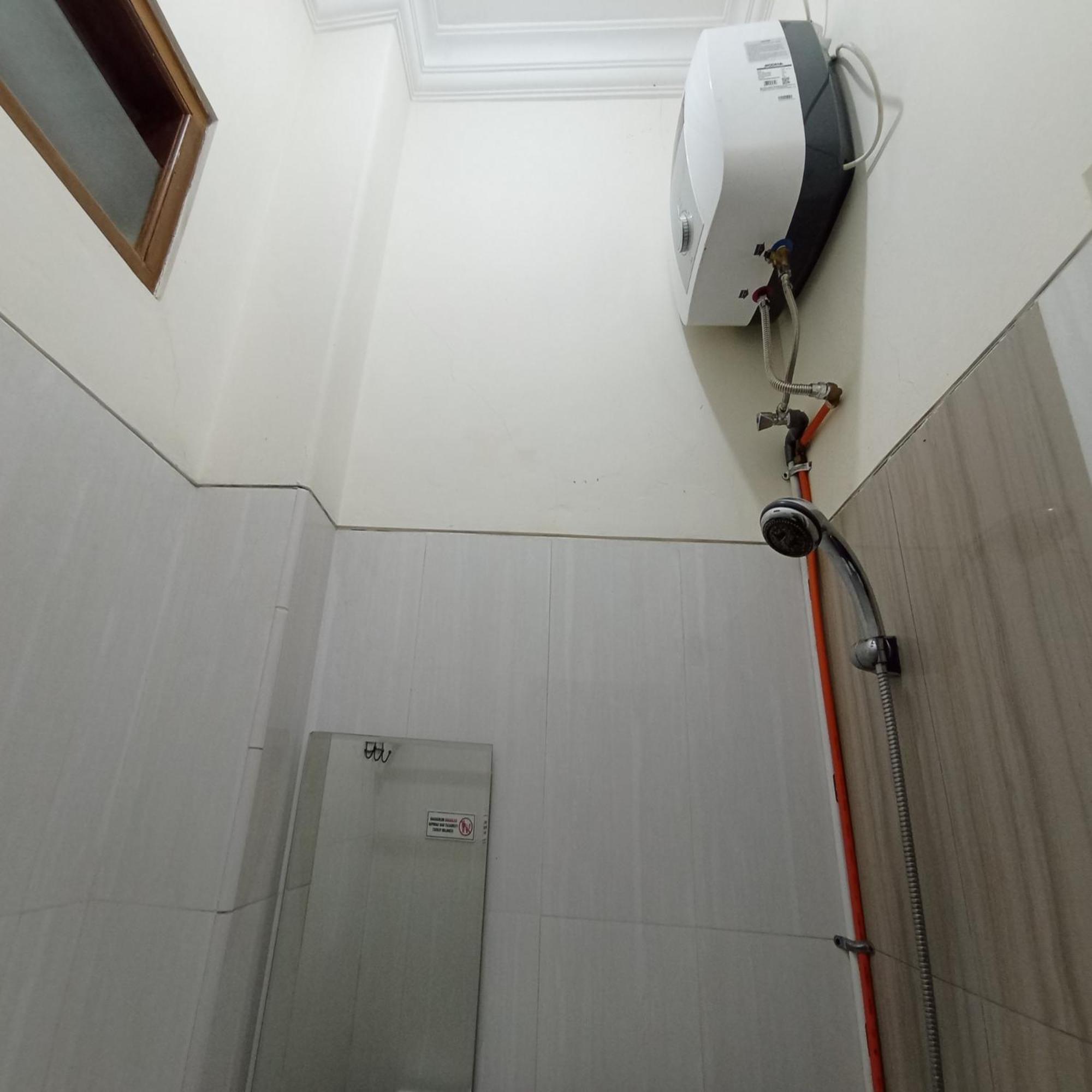 Reddoorz At Syariah House Purwokerto Hotel ภายนอก รูปภาพ